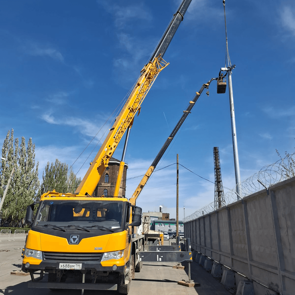 Желтый автокран XCMG XCT25L4 25 тонн, 34 метра