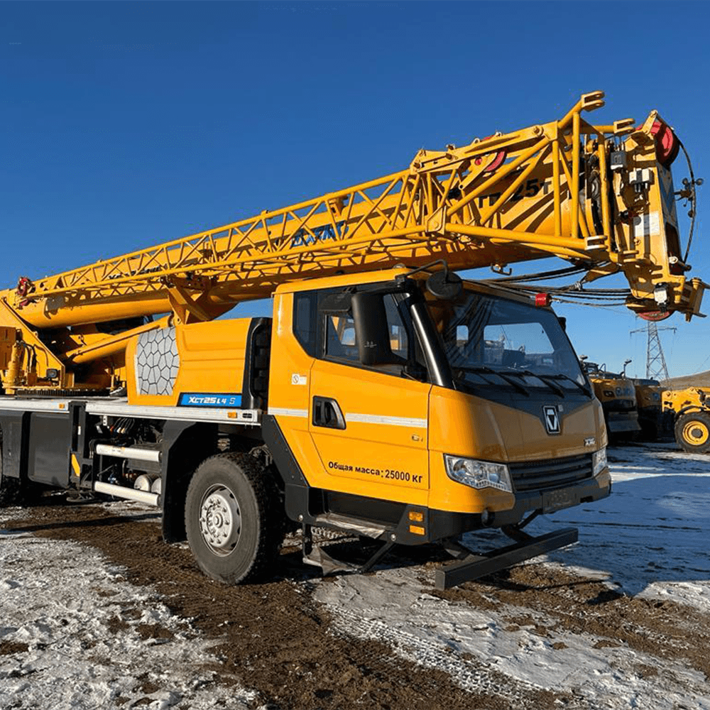 Желтый автокран XCMG XCT25L4 25 тонн, 34 метра